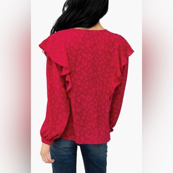 GIBSONLOOK Animal Spot Ruffled Blouse - The Cheetah Look! - Picture 4 of 5